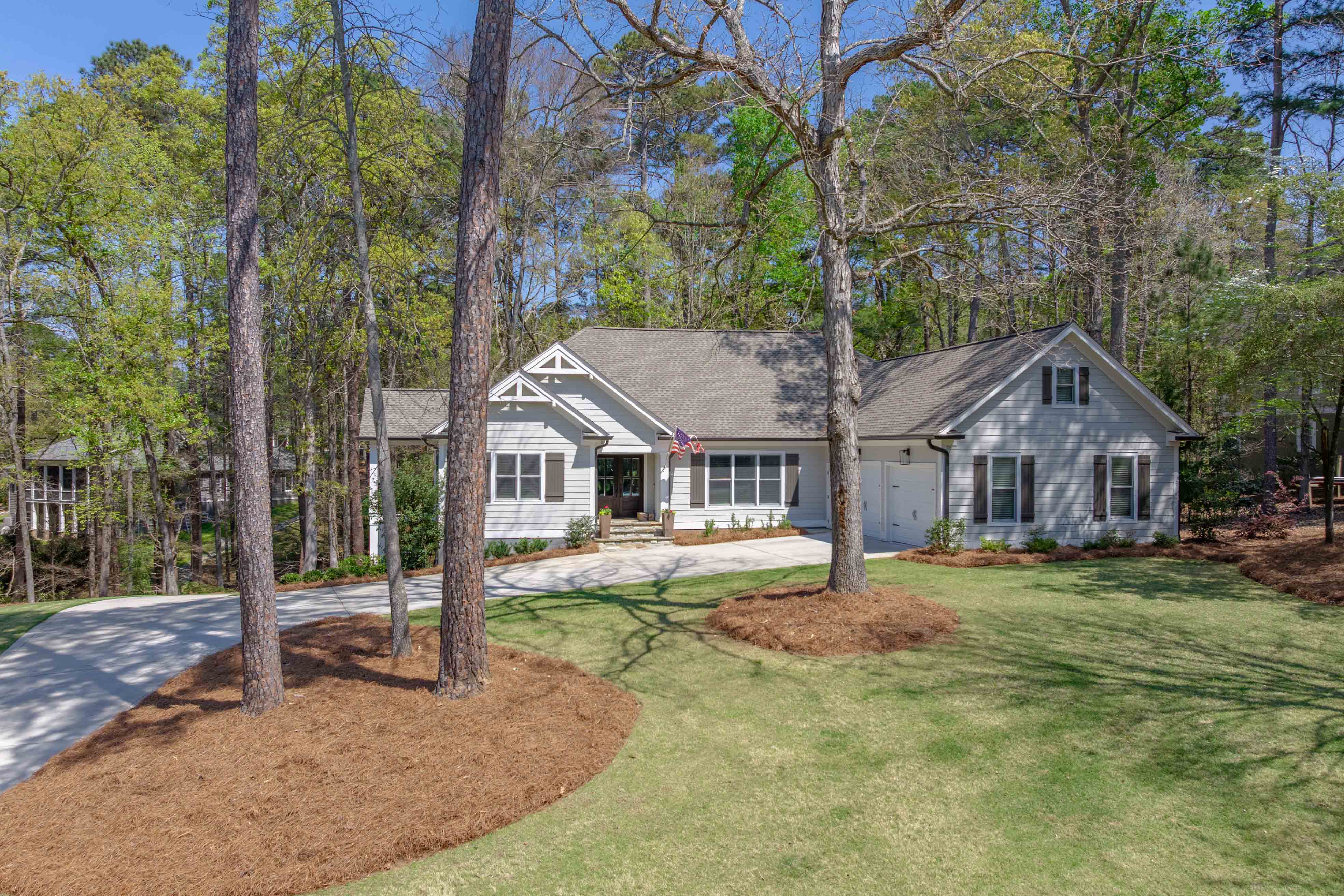 1021 Cherokee Bluff image 1